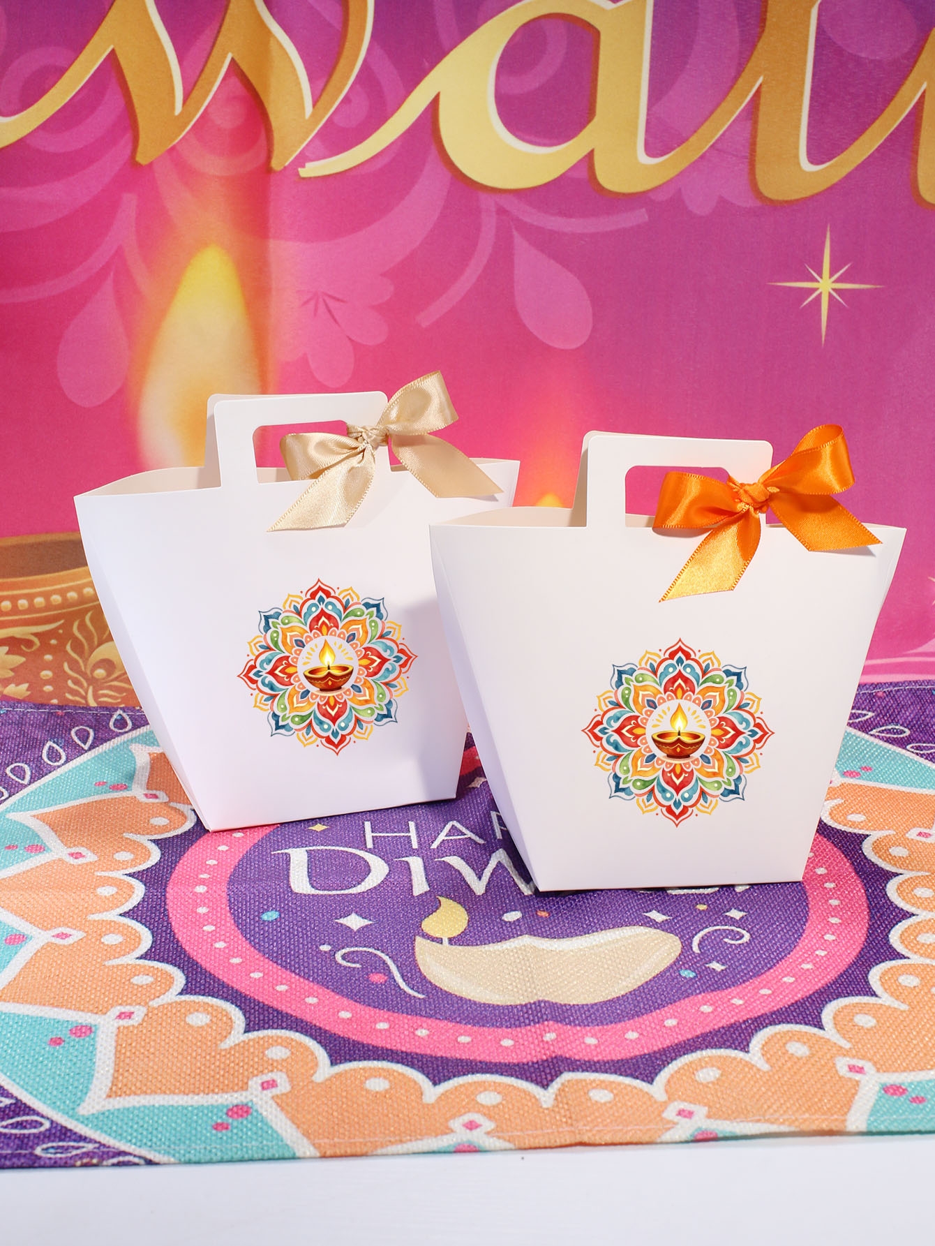 Luxury Bags India - 인도의 디왈리 축제에서 사용되는 고급스러운 디자인의