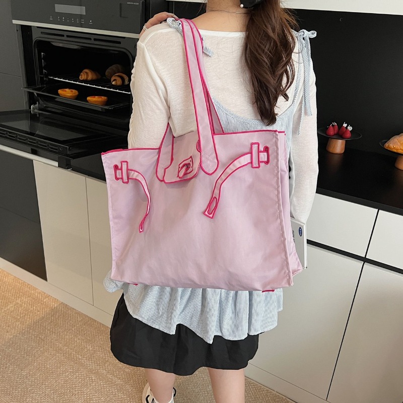 재미있는 디자인의 가벼운 나일론 숄더백 대용량 토트백  - Canvas Tote Designer 리뷰 및 가격