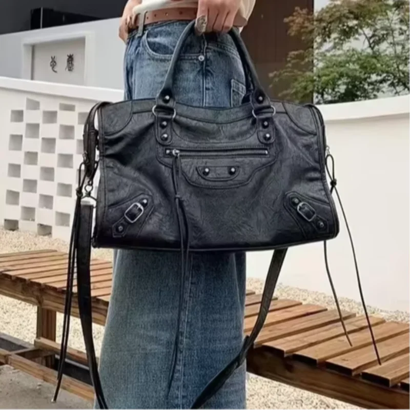 유럽 및 미국 패션 리벳 대용량 필로우 백 볼링 모터사 - Luxury Bags Vip 리뷰 및 가격