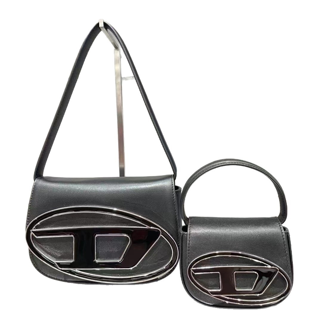 2가지 사이즈 블랙 프레이드 데님 미니 새들백, 라인스 - Saddle Bag Distressed 리뷰 및 가격